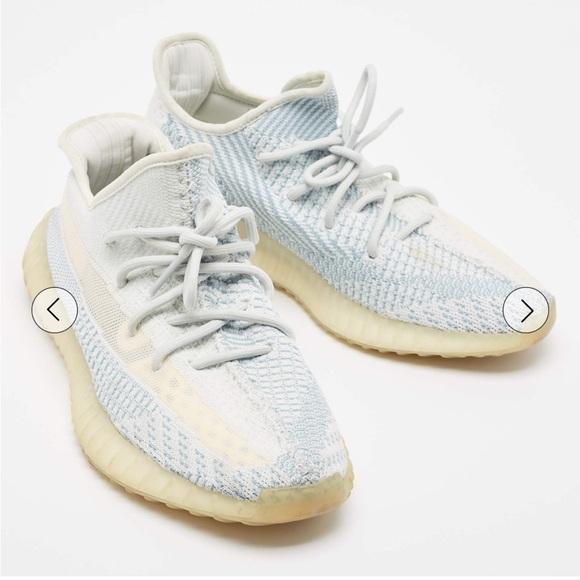 Yeezy x Adidas Blue/White Knit Fabric Boost 350 V2 Cloud White Sneakers
Sz6 men - Picture 4 of 6